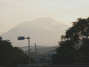 芦名沢より望む岩手山